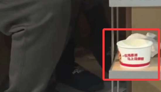 刚赔付220万！海底捞再曝撒尿事件涉事门店回应：涉事物品已作废弃处理