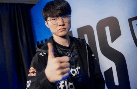 JKL吧吧主怒斥LPL引发热议：臭八强请勿靠近TES只为自身拼搏