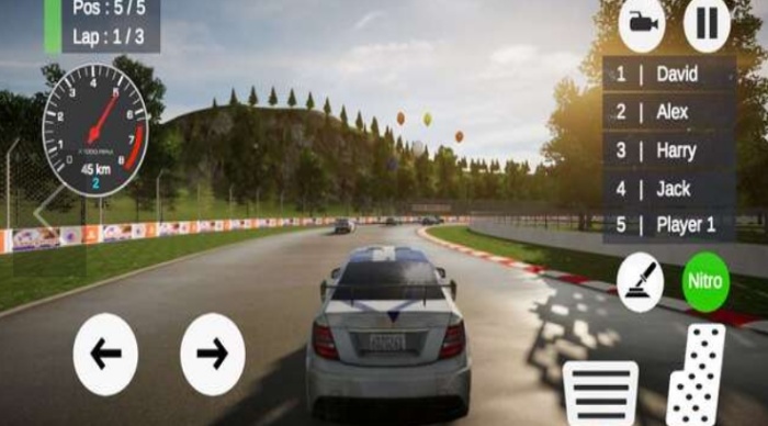 瓦尔泽亚赛车游戏