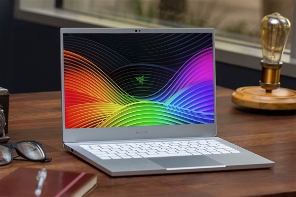 中国笔记本电脑市场价格上扬：线上平均售价突破6800元万元级产品销量激增78%