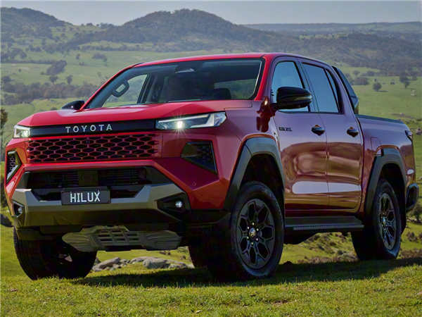 丰田“不死鸟”迎来更新全新海拉克斯皮卡正式发布：纯电动力首次搭载