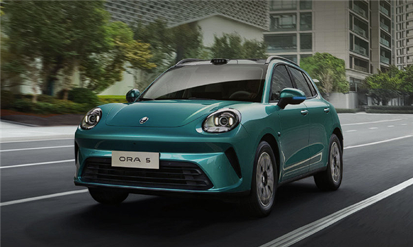 长城欧拉首款SUV欧拉5正式开售，起售价10.98万，延续猫系设计风格