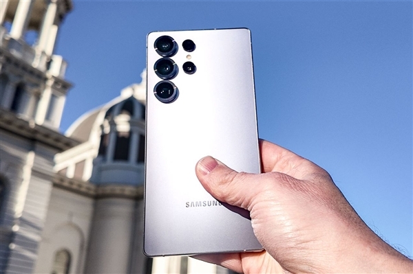 性能释放最猛！三星GalaxyS26配备满血版骁龙8E5+顶级内存