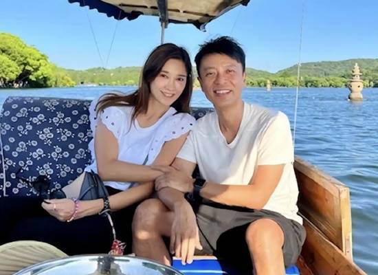 胡歌拍摄的广告片遭抄袭质疑涉事品牌回应称会向上级反馈