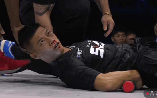 鸽武缘发布视频作出回应！其徒弟参加扇耳光比赛时被几掌打倒在地