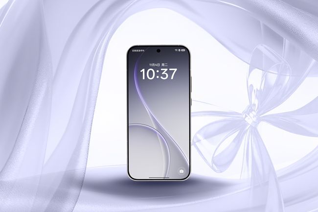 OPPOReno15搭载精致小直屏设计，颜值与手感兼具，单手握持轻松无压力