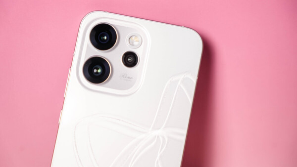 OPPOReno15系列让实况照片玩出创意新高度！三步拼图轻松打造社交爆款内容