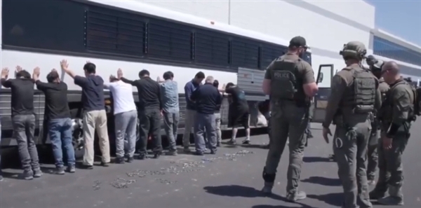 现代汽车首席执行官透露：白宫方面已就突袭美国境内韩资工厂一事向其本人致歉