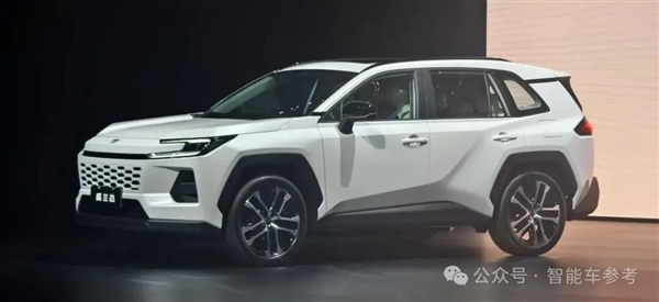 丰田的旗舰车型，搭载了华为的车机系统