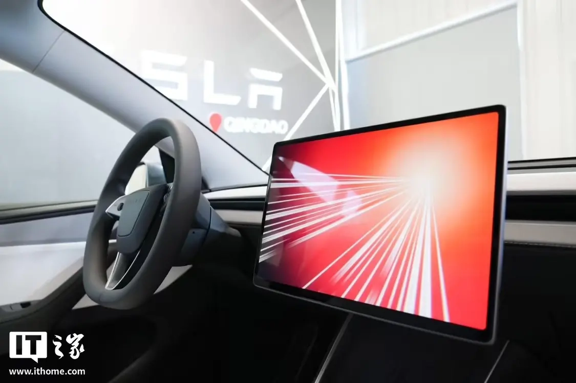 马斯克透露特斯拉FSDv14.3新进展：这是“最后一块关键拼图”