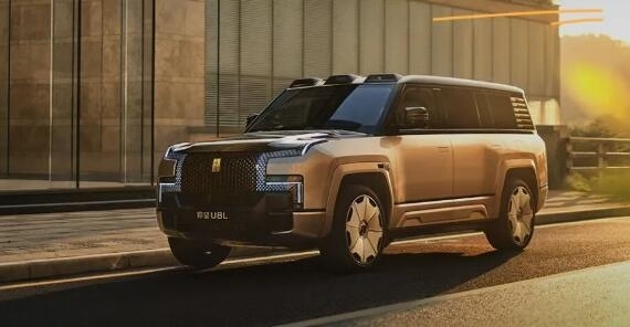 仰望U8L首次OTA更新：新增横向移动功能，可一键横行3米