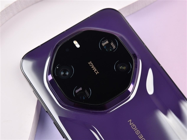华为Mate80RS非凡大师真机体验：外观惊艳质感出众