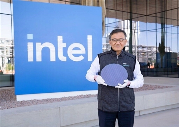 Intel首席执行官：务必使客户感到满意，要满足性能、能耗等各方面的全部要求