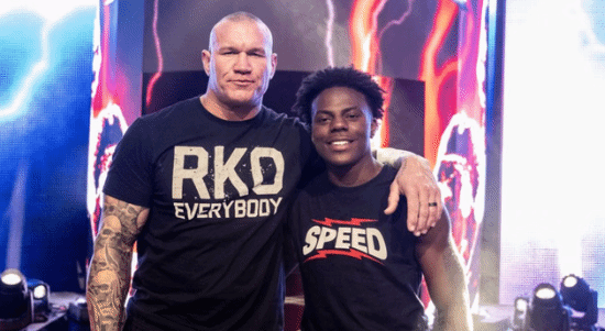 甲亢哥WWE单打首秀祭出超酷高飞招式！赢得传奇级别的高度赞赏！