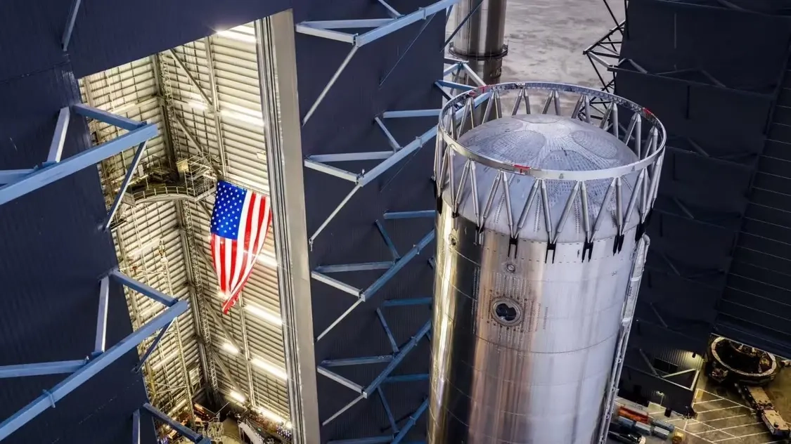 SpaceX星舰V3项目正加快推进步伐，Booster19助推器在组装速度上刷新了纪录