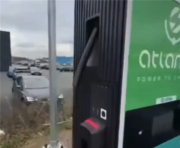 铜价飙升法国充电桩电缆失窃案激增：部分站点完全瘫痪