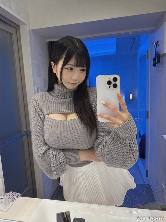 自称为小猪的美女白豚inyuna，拥有白嫩的身材，看起来极度美味