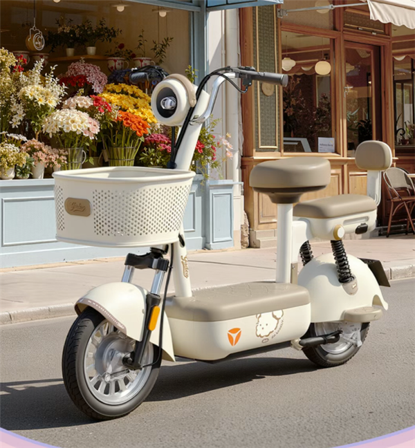 带前框还能载娃！雅迪C09新国标电动车正式发布，售价2399元