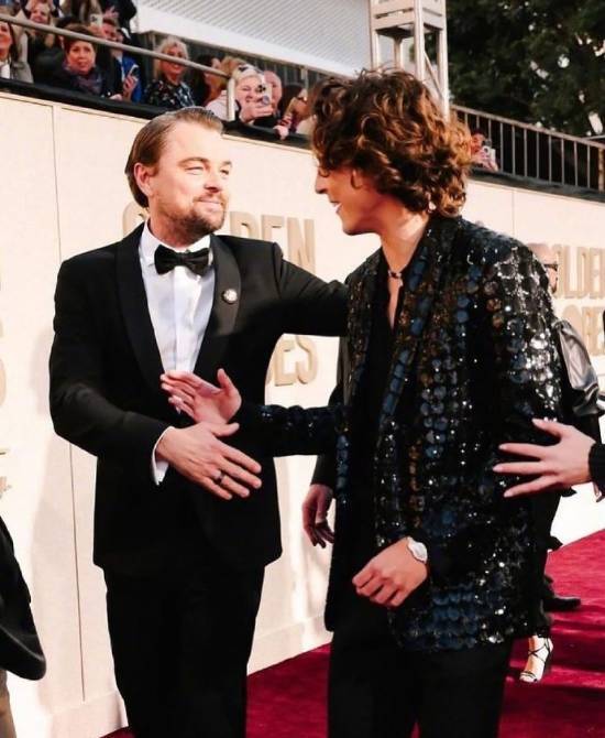 甜茶剪了寸头后收到小李子的调侃：听说有人把你头发剃得这么短？