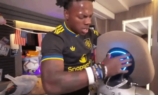 甲亢哥直播暴力损毁人形机器人Rizzbot，开发公司直接起诉索赔