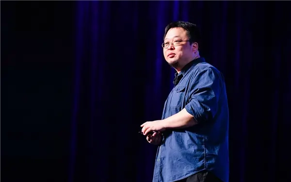 罗永浩自曝最重磅产品研发遇波折：涉足播客竟是为“贴补家用”