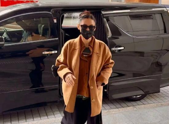 前经纪人向张柏芝索赔千万片酬庭审现场她情绪失控落泪