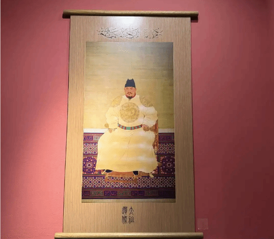 朱元璋换帅照后明孝陵火了：大批游客前往打卡