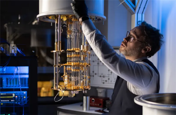 荷兰QuantWare实现万级量子比特芯片突破，量子计算机迎来“iPhone时刻”！