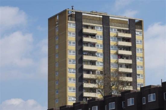 浙江某企业斥资千万购置十八套房产赠予员工，旨在招揽人才并稳固核心团队