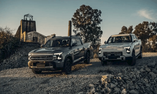 中国车企让“桑塔纳”重获新生：换标国产车型售价达37万