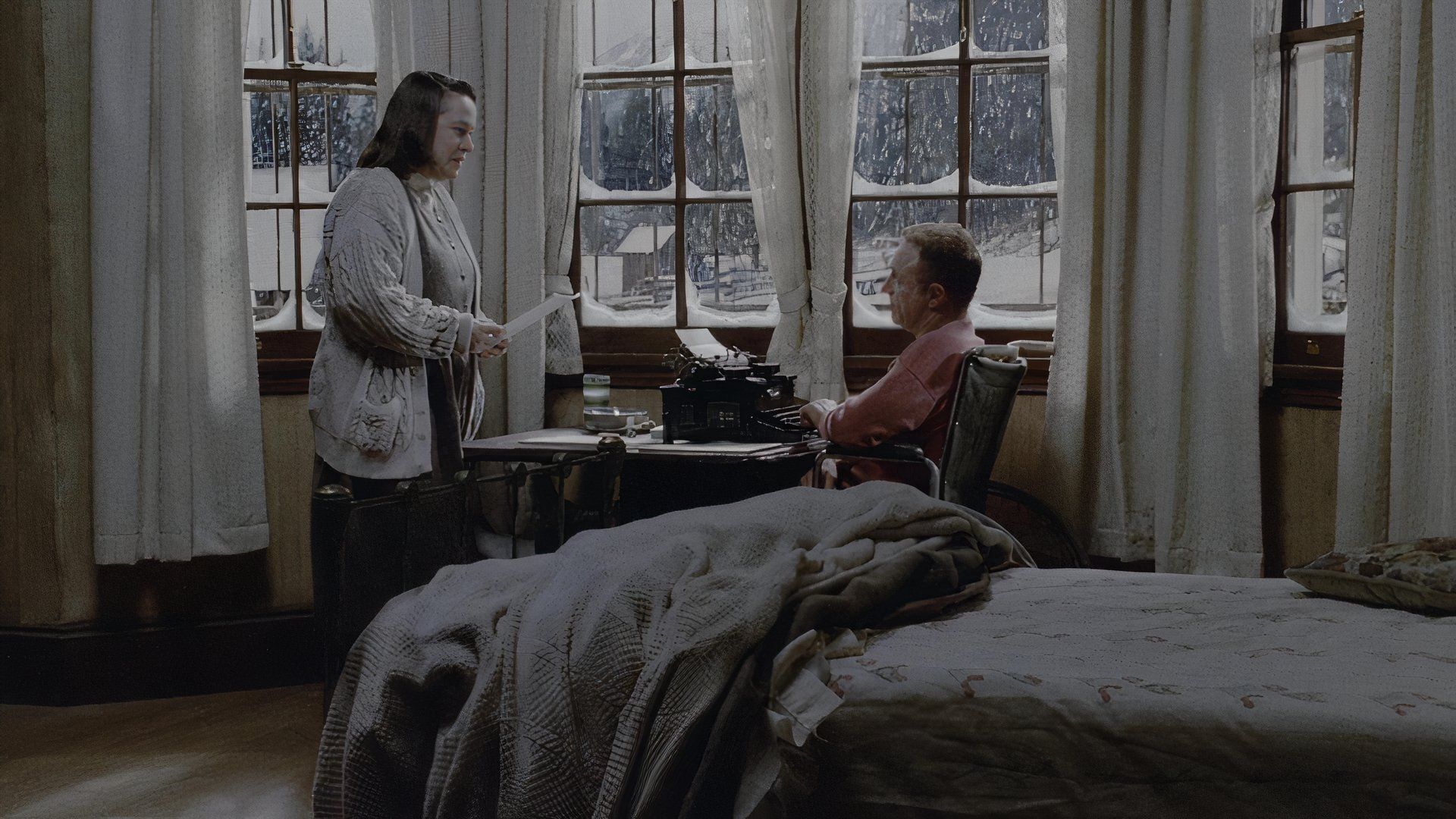 罗伯·莱纳执导的斯蒂芬·金惊悚电影，其理念走在了时代的前列