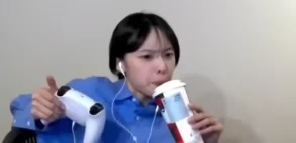 从游戏新手到PS代言人！这位“直播圣体”日本萌妹仅两个月逆袭走红