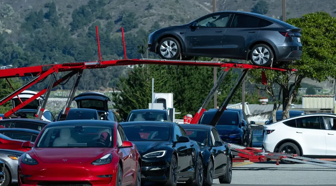 特斯拉辅助驾驶存误导消费者问题加州警告：若不整改将暂停销售30天