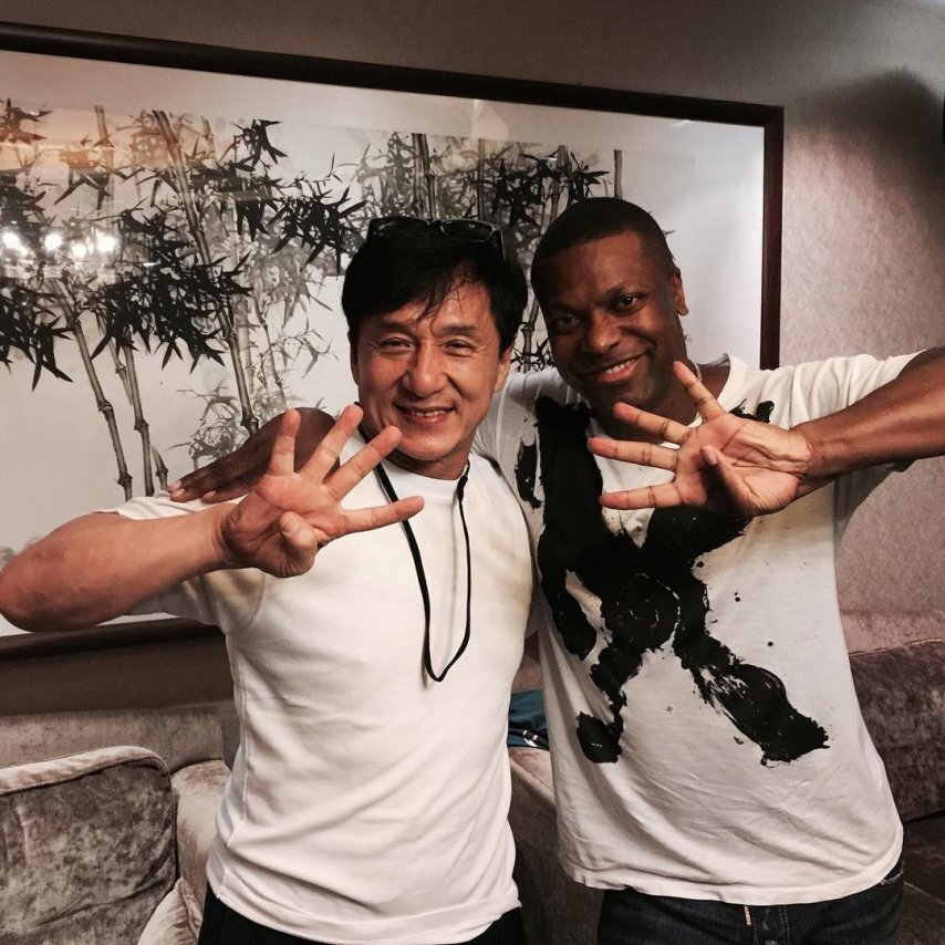 外媒爆料特朗普全力推动《尖峰时刻4》重启项目！成龙和克里斯或将再度携手合作