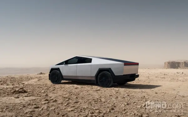 厉害！特斯拉Cybertruck斩获IIHS“顶级安全之选+”最高荣誉