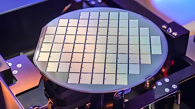 中国成功完成首台EUV光刻机原型机的逆向研发与组装