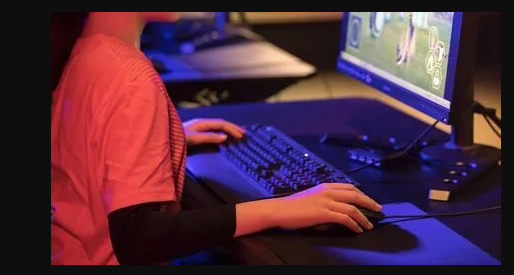 日媒剖析游戏时代新图景游戏陪玩乃至家庭教师正兴起