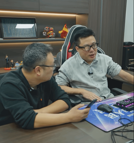 大司马嚼槟榔导致脸部走形，模样吓人，网友直呼认不出！