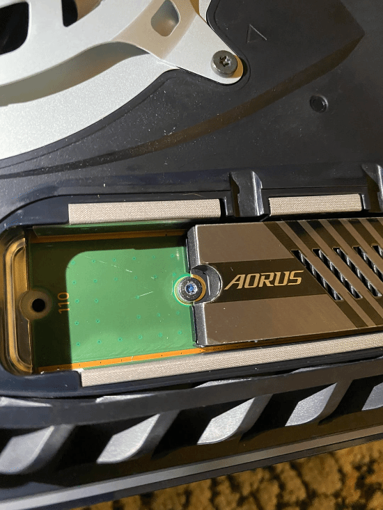 PS5扩容惊现致命风险？别因小小螺丝引发大麻烦！