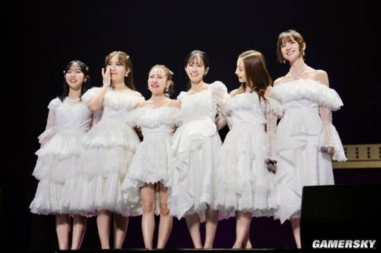 AKB48“绝对C位”前田敦子告别写真：出道生涯最大尺度之作
