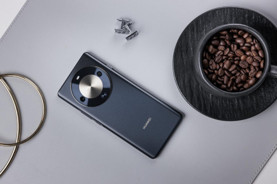 用心守护每一份奔波：华为畅享70X尊享版，年末换机的贴心之选