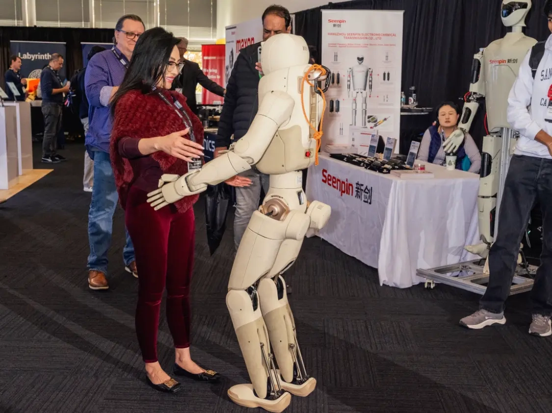 华尔街日报指出人形机器人领域热度虚高，创业者警示技术成熟度遭夸大