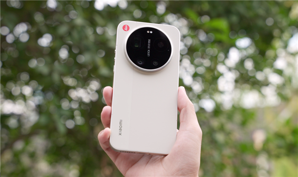 联名徕卡三载，小米打造出一台&ldquo;打破小米固有印象&rdquo;的手机