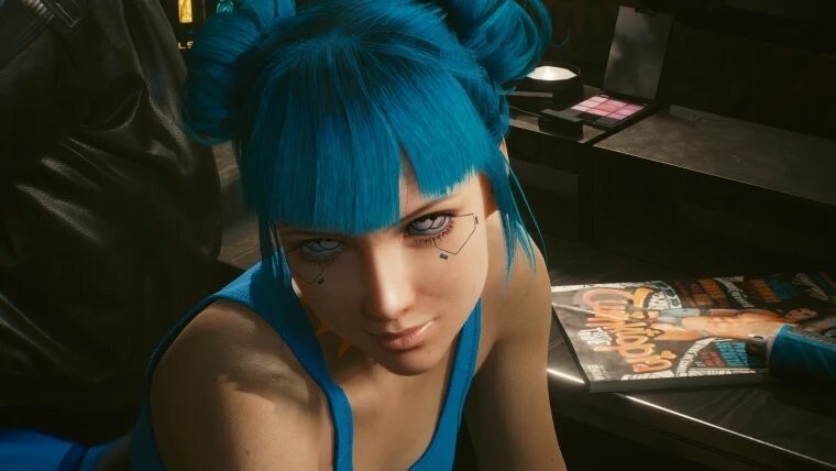 《赛博朋克2077》项目总监澄清未删减蓝月恋爱剧情线，但承认曾有过相关考虑