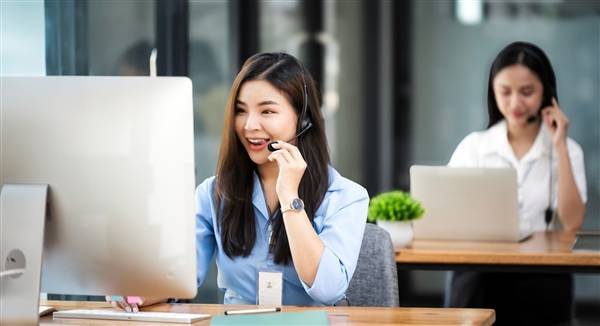 网友抱怨联系人工客服堪比"西天取经"，还遇到"已读不回还乱答"的情况