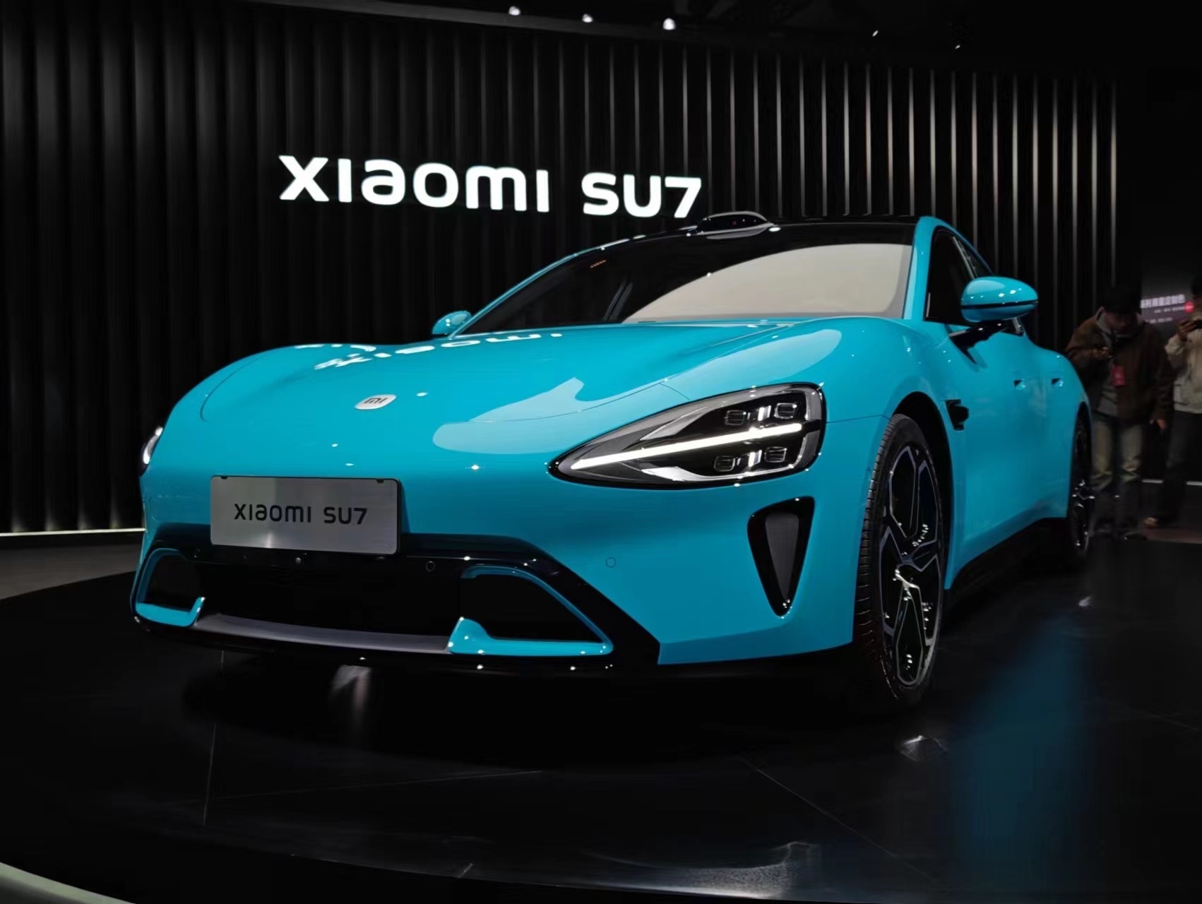 太给力了！小米市值反超比亚迪，成功跻身全球车企市值前三甲。