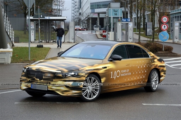 奔驰EQS因销量惨淡面临停产！下一代S级将同时推出燃油版与纯电版