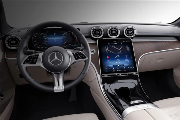 终于找到确凿证据了：没有实体按键的车辆确实存在更高的安全风险