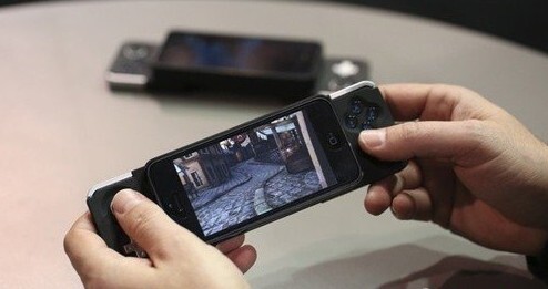 iPhone5游戏手柄现已正式发售！