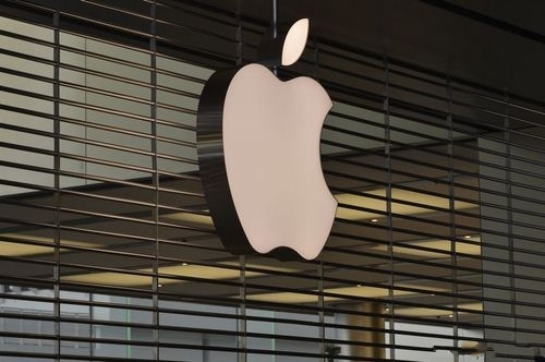 中国果粉的狂热程度可见一斑，一起来回顾iPhone5正式发售时的那些精彩瞬间照片